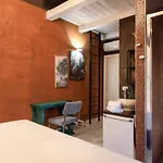 Paradise Ranch 4*